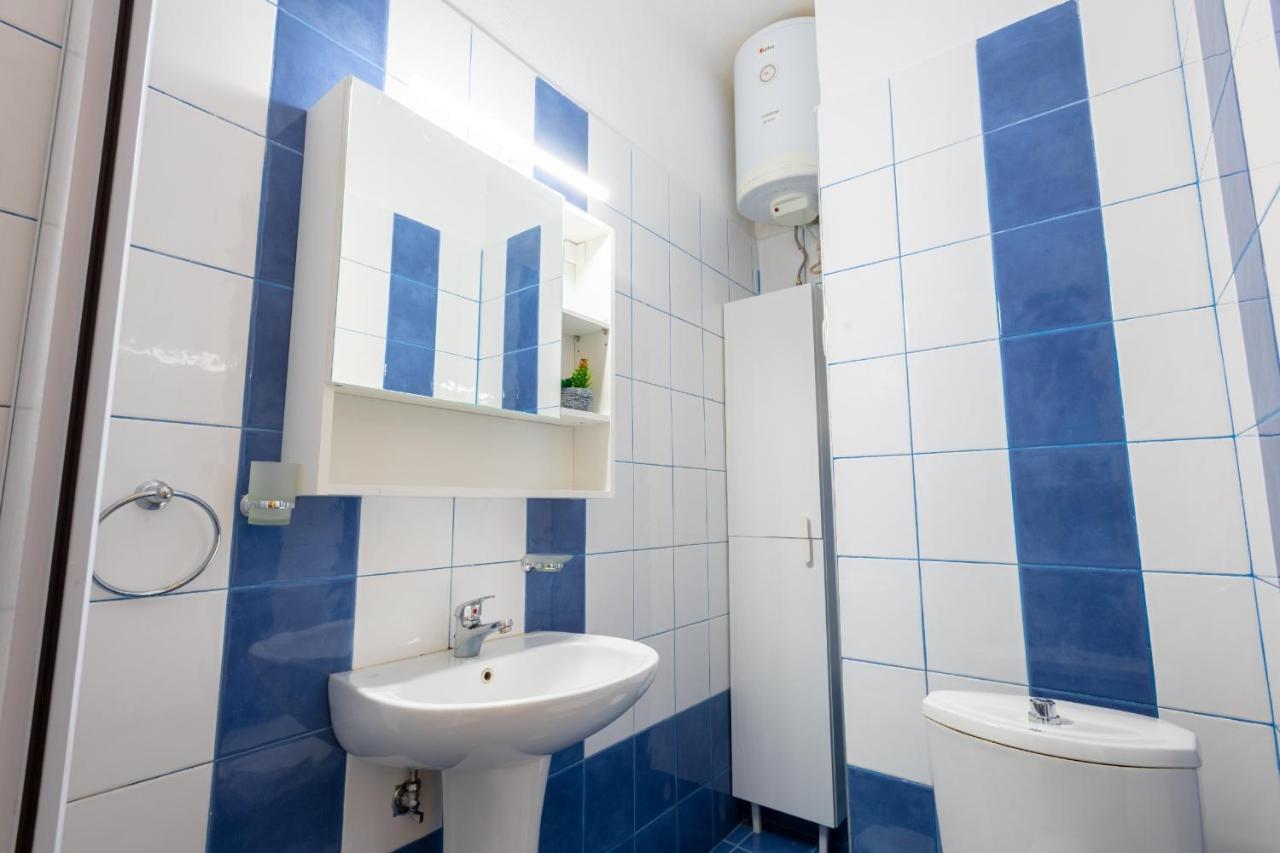 Niovi, Stylish Apartment Near The Waterfront テッサロニキ エクステリア 写真