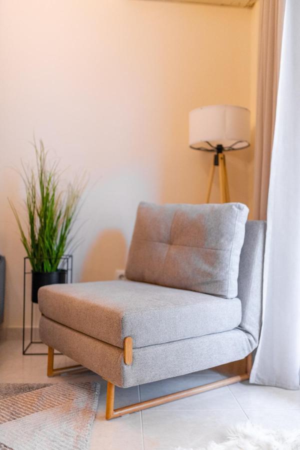 Niovi, Stylish Apartment Near The Waterfront テッサロニキ エクステリア 写真