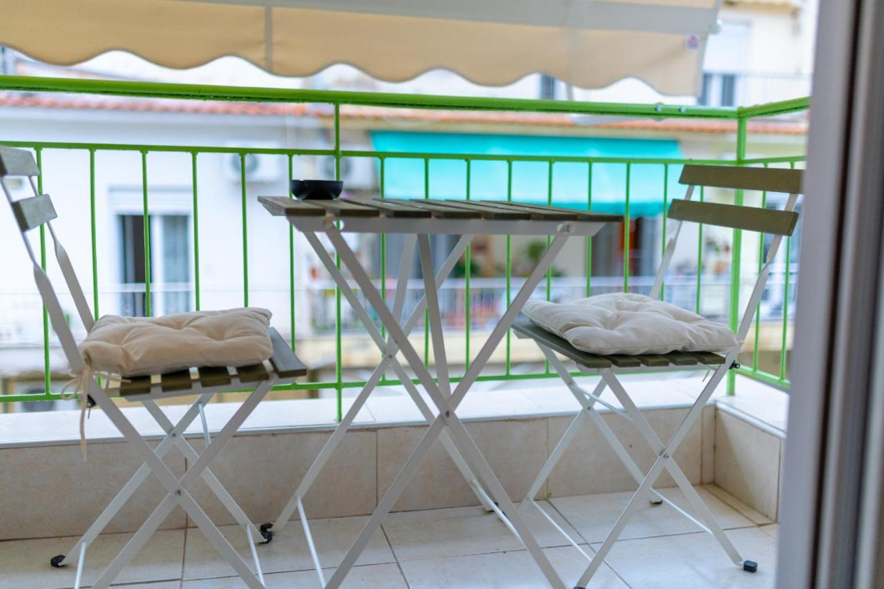 Niovi, Stylish Apartment Near The Waterfront テッサロニキ エクステリア 写真